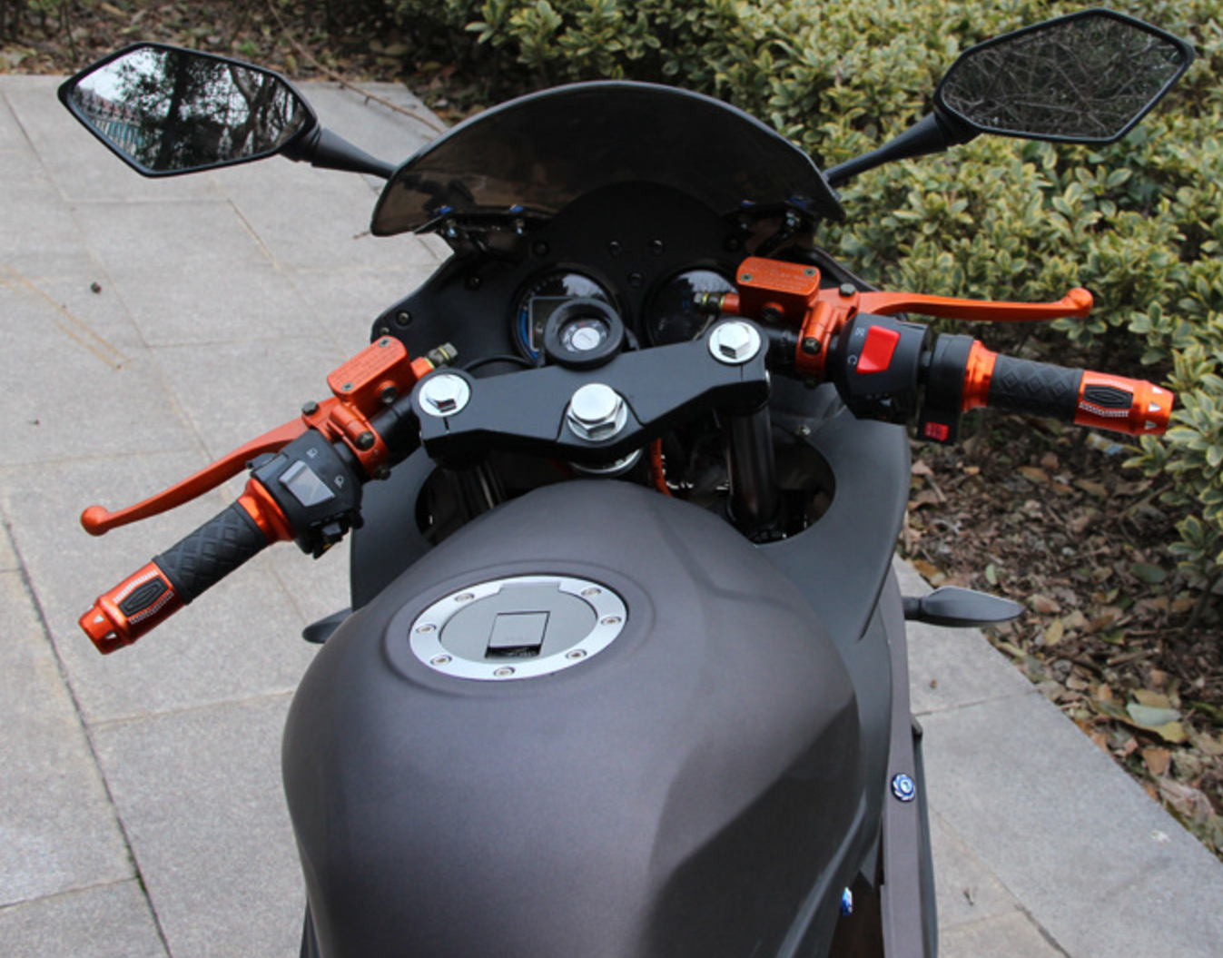 Электромотоцикл ElWinn EM-124 — изображение 9