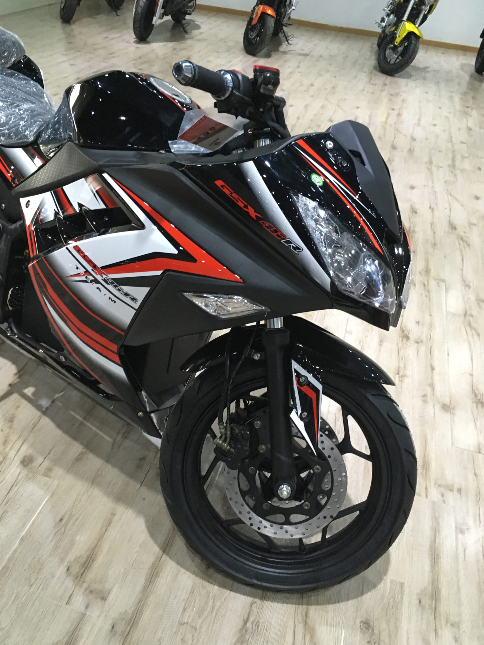 Электромотоцикл ElWinn EM-122 — изображение 7