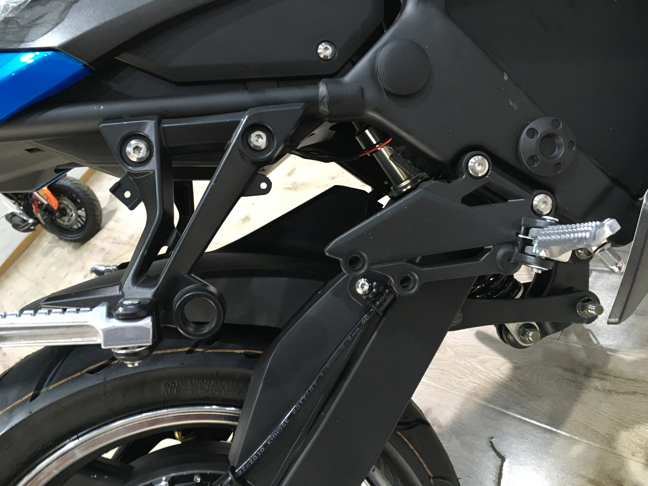 Электромотоцикл ElWinn EM-120. Электромотоцикл купить в Харкове