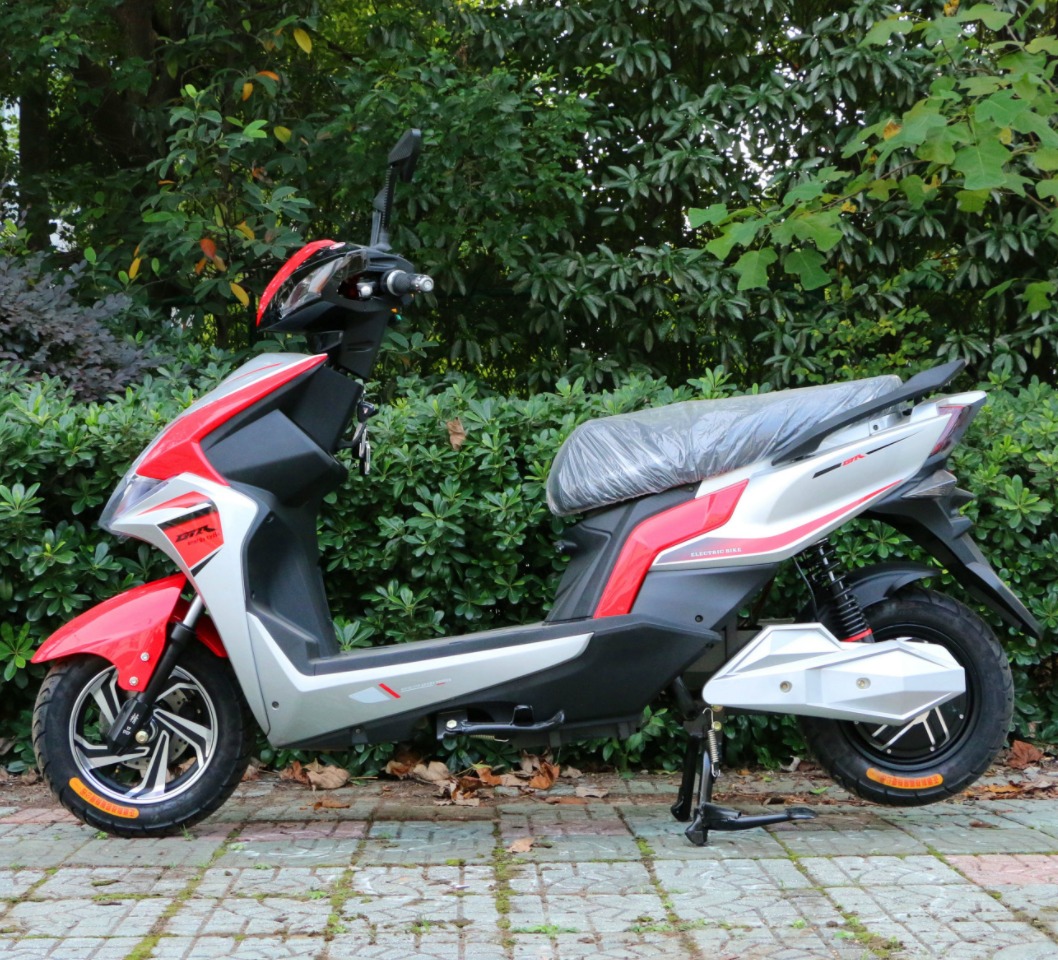 Электроскутер ElWinn EM-2200