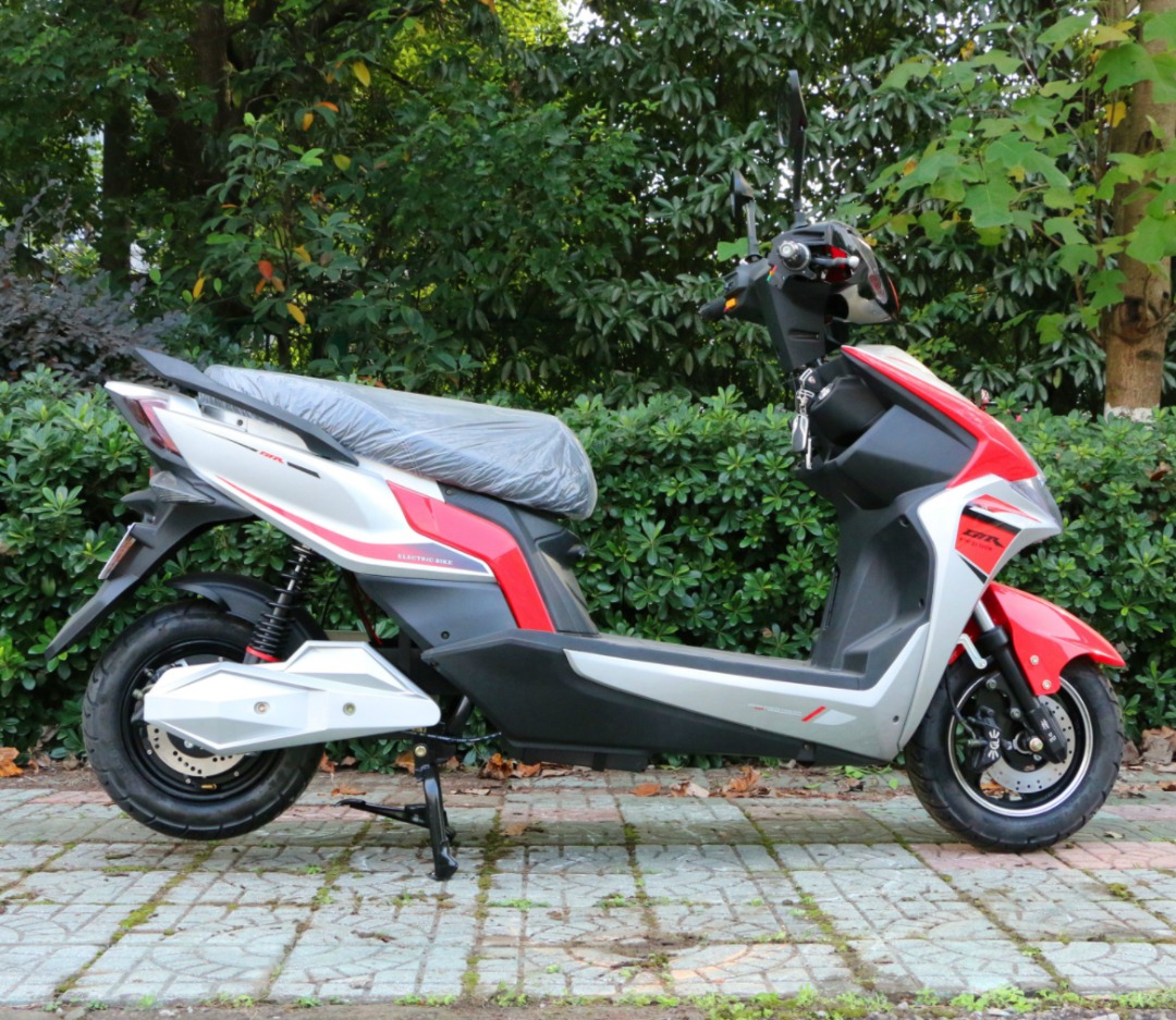 Электроскутер ElWinn EM-2200