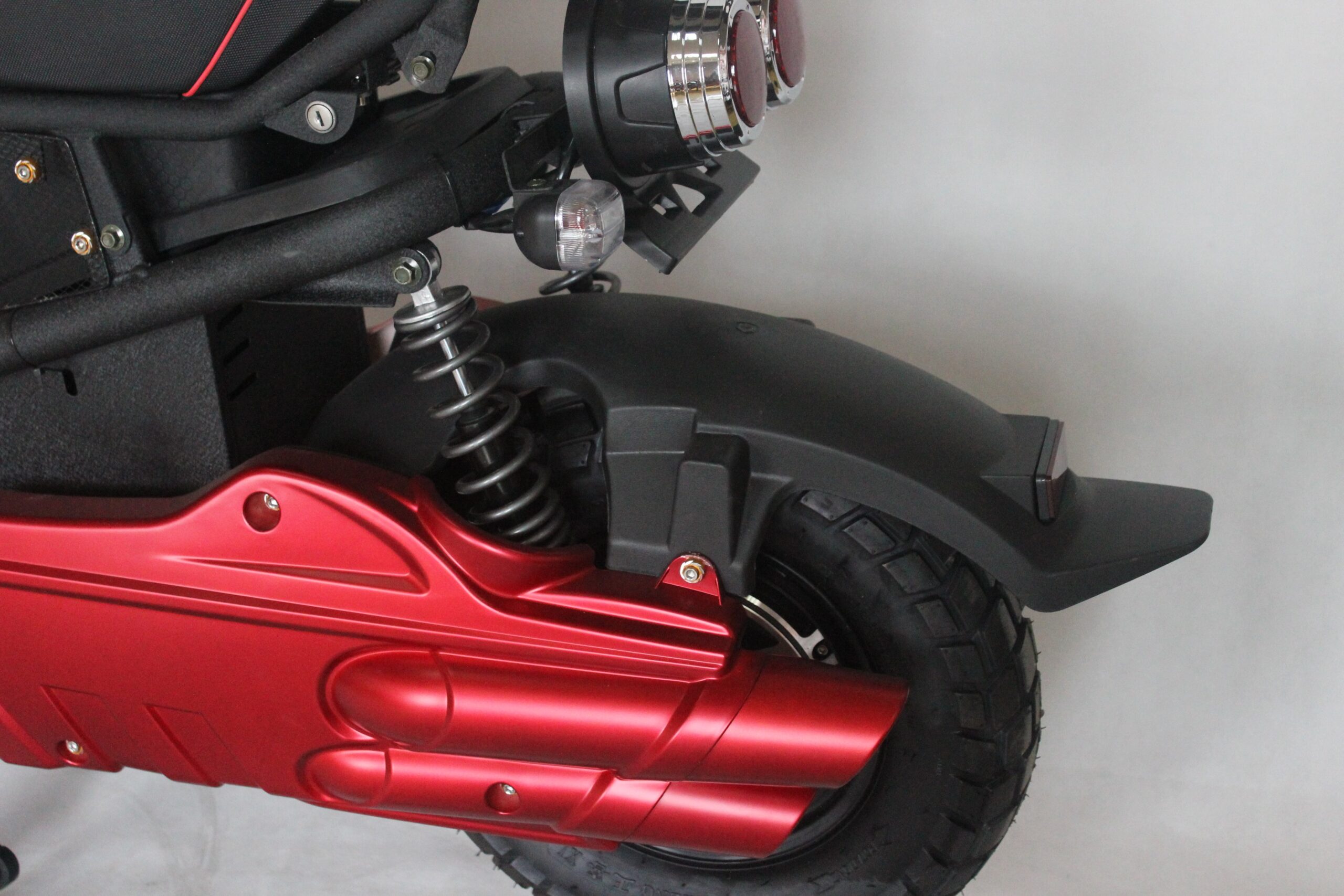 Электроскутер ElWinn Zuma — изображение 4