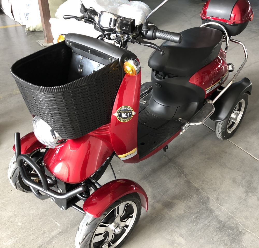 Скутер квадроцикл Elwinn ES-135 — изображение 4