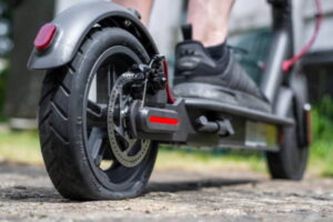 Ремонт шин в дороге.