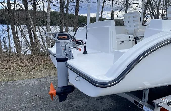 Електричний катер Solar Sal 24