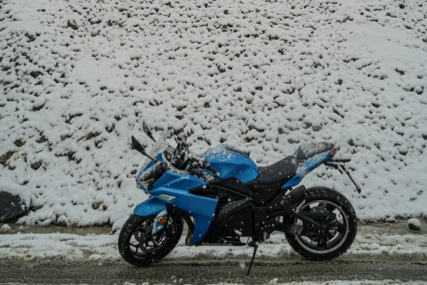 Як зберігати літій-іонну батарею зимою і Як зберігати акумуляторну батарею у зимовий період?