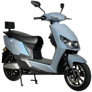 Детальніше про статтю Електромопед для підлітка: чи потрібні права?